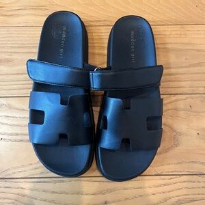 Madden Girl - black sandals